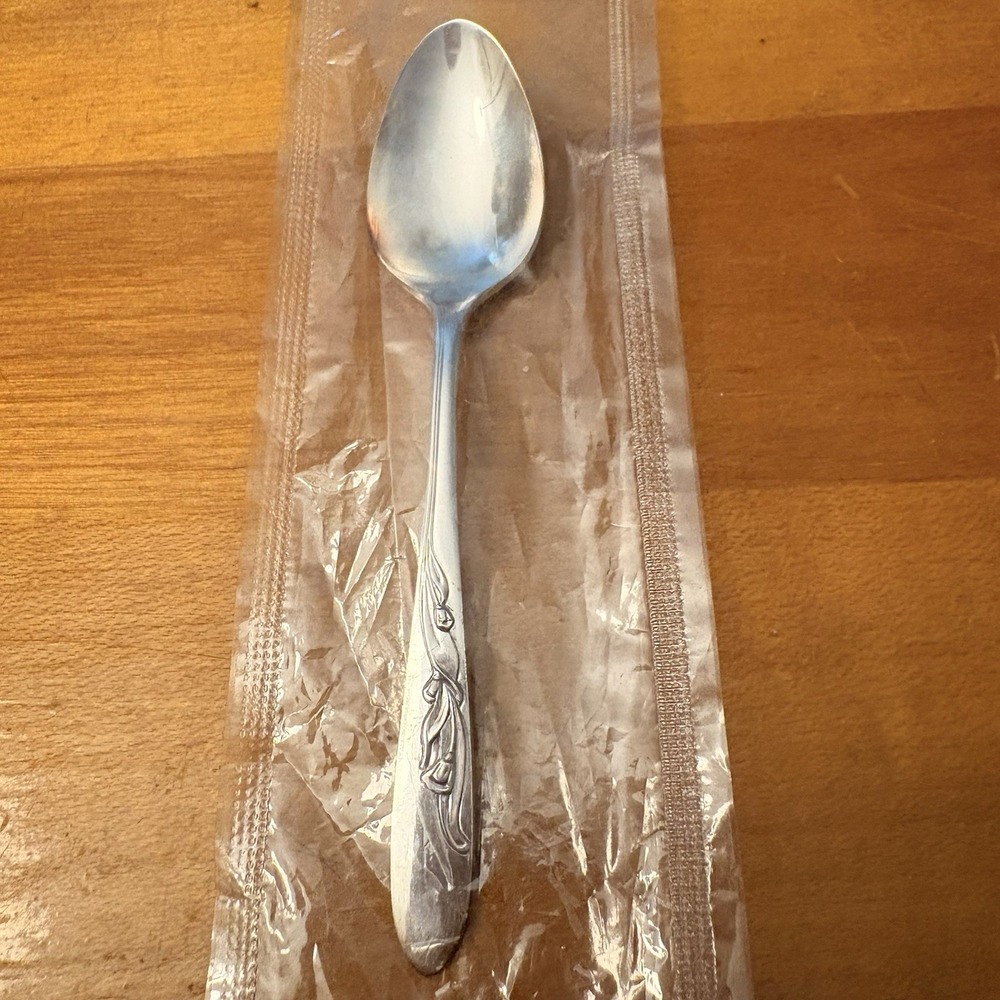 Vintage Oneida Cherie Demitasse Spoon NOS Sealed Silverplate 1957 MCM 4.5"
